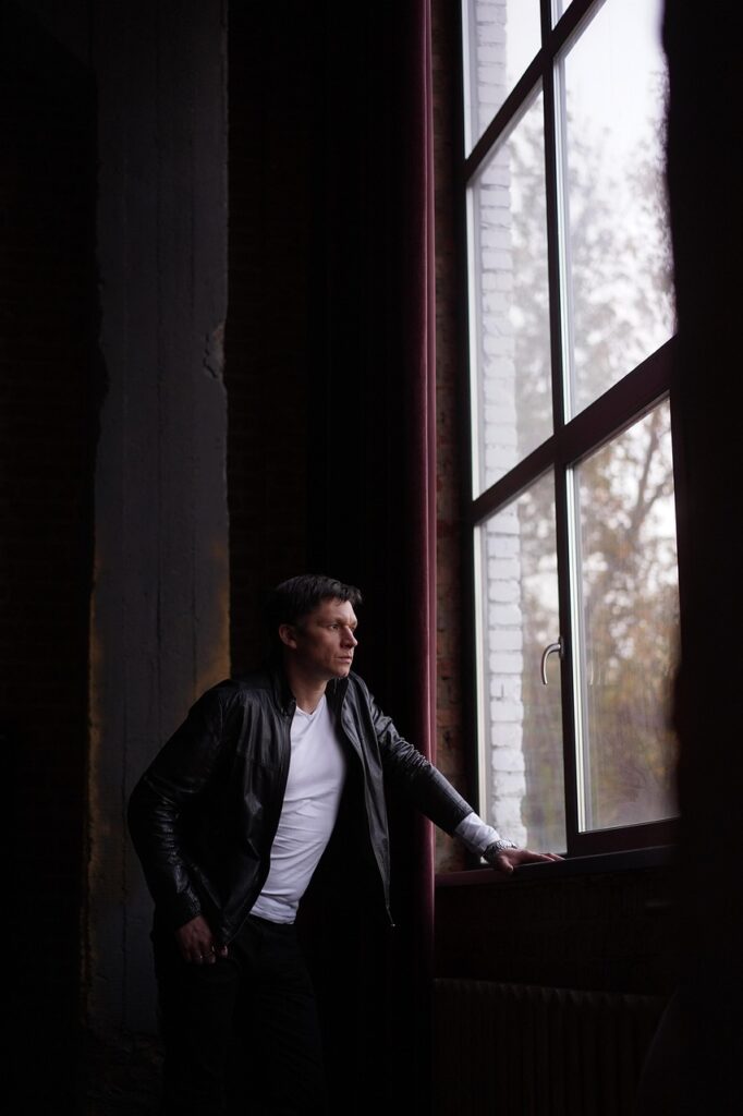 既卒の就活で相談相手がいない場合の対策は？