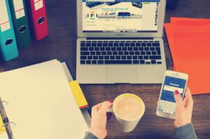 既卒の就活で使える効果的なネット活用法とは？