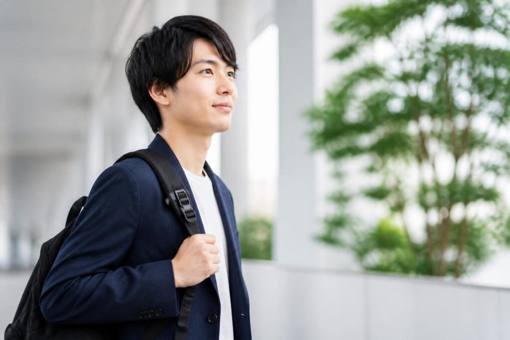 既卒の就活とハローワークとの違いは何ですか？
